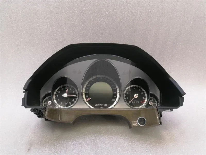 Mercedes E Class W212 Instrument Cluster A2125405848 Speedometer AMG 63 MPH