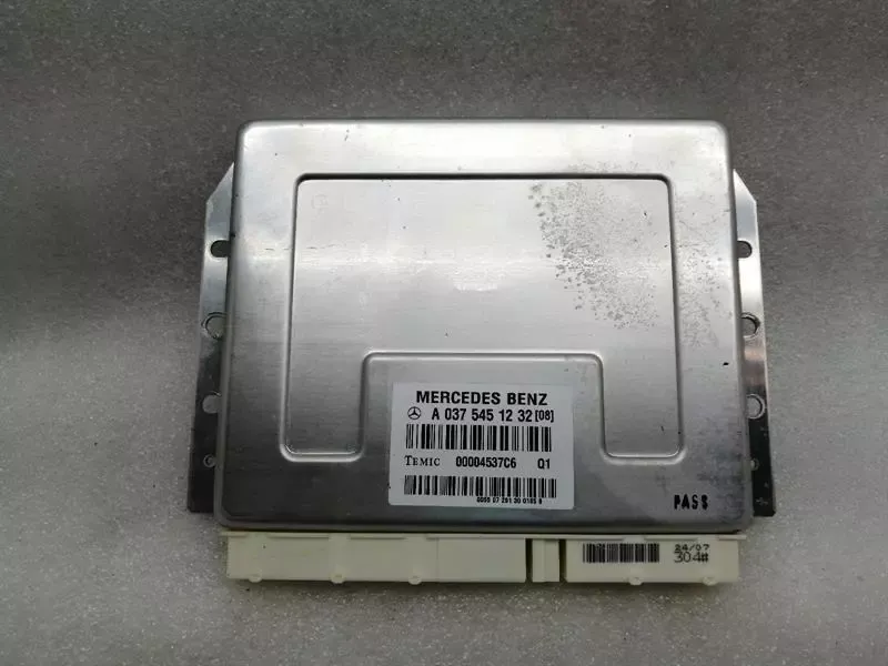 Mercedes CLS W219 Electronic Module A0375451232 Control Unit AIRMATICS
