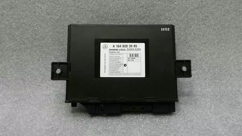 Mercedes ML W164 Keyless Go Electronic Module A1648203985 Control Unit