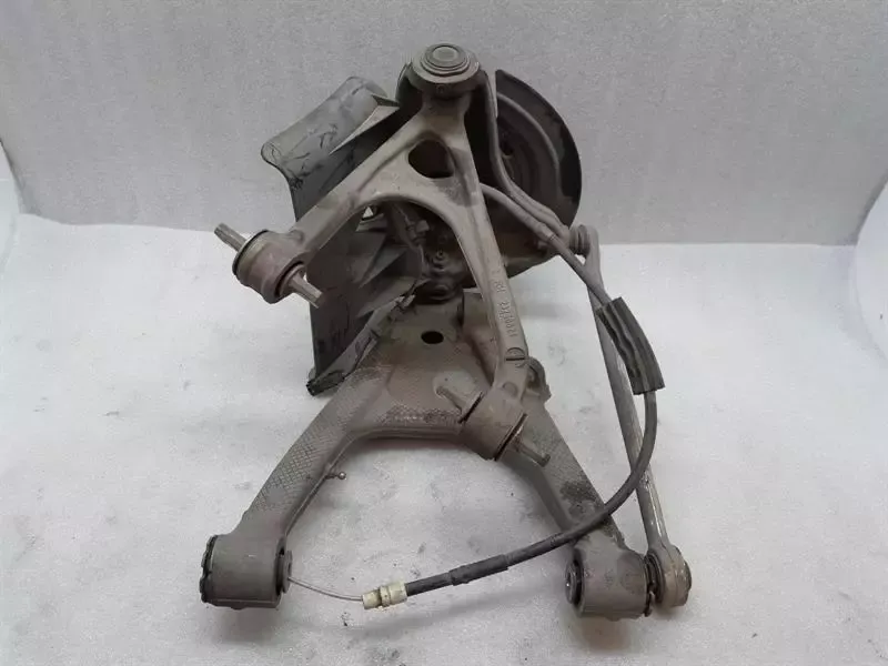 Chevrolet Corvette C7 Right Rear Hub 84506881 Wheel Bearing Housing Rear Right