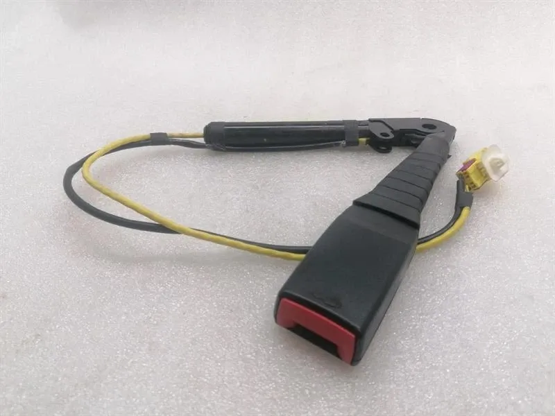 Bentley Continental GT FLH Seatbelt Tensioner 3W3857755A Seat Belt Tensioner Front Left