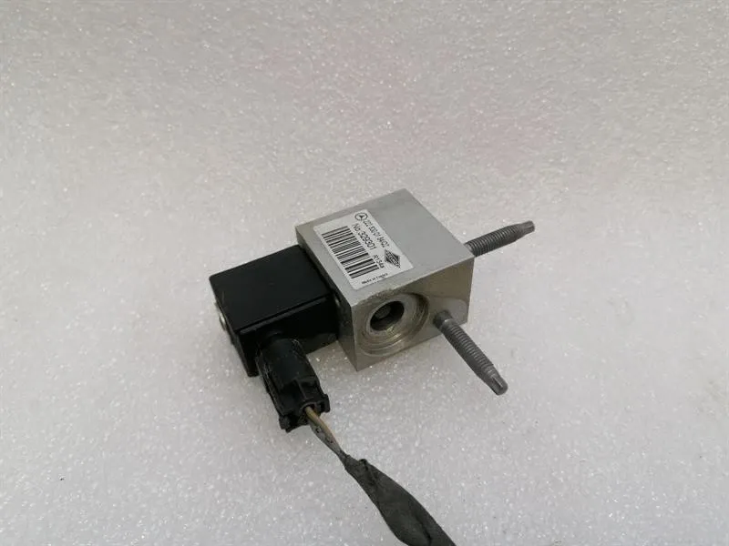 Mercedes S-Class W222 A/C Valve A2228300184 Valve
