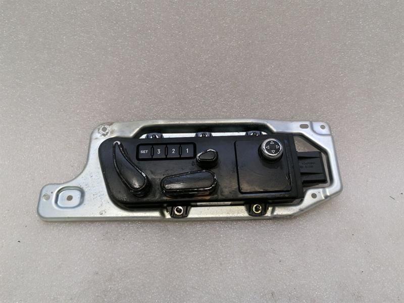 Bentley Continental GT W12 Seat Memory Switch 3W0959766B Seat Switch Right
