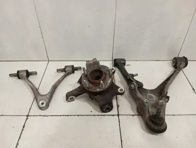 Chevrolet Corvette C6 bal első agy 88965637 kerékcsapágyház első bal