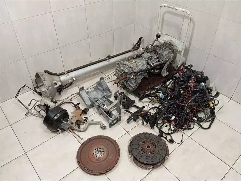 CHEVROLET CORVETTE C6 MANUAL SWAP KIT SET GEARBOX 24252997 6 GEAR SHIFT