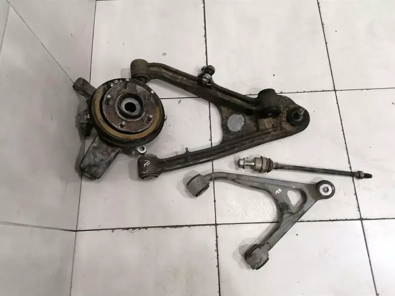 Chevrolet Corvette C6 Left Rear Hub 88965638 Wheel Bearing Housing Rear Left