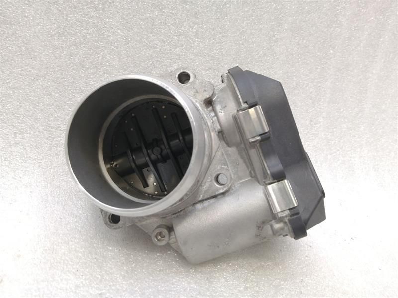 BMW 7 F02 F01 Rolls-Royce N74B60 6.0 V12 Throttle Body 7566243 Throttle