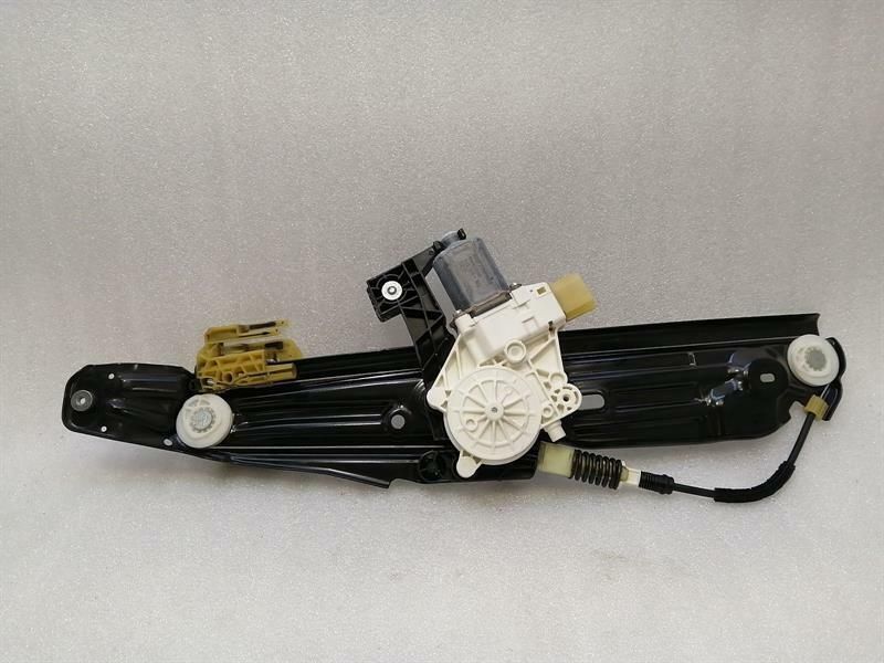 BMW 7 Series F02 F01 Right Rear Door Winder 7182096 Window Regulator Rear Right
