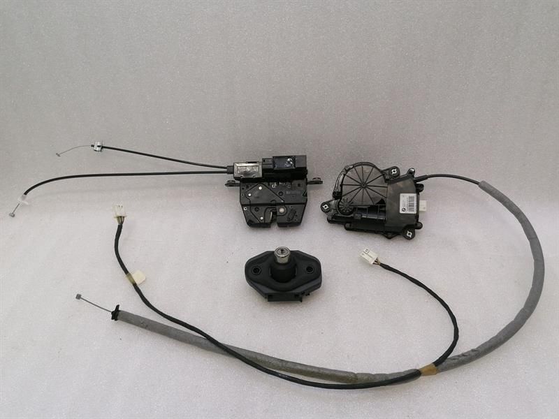 BMW 7 series F02 F01 boat lock 7191213 tailgate lock