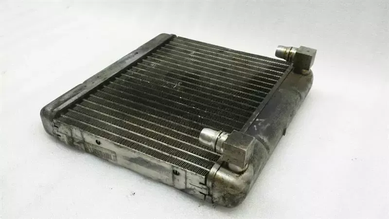 BMW 5 Series F10 550i N63 Engine Oil Cooler 7570103 Oil Cooler Cooler