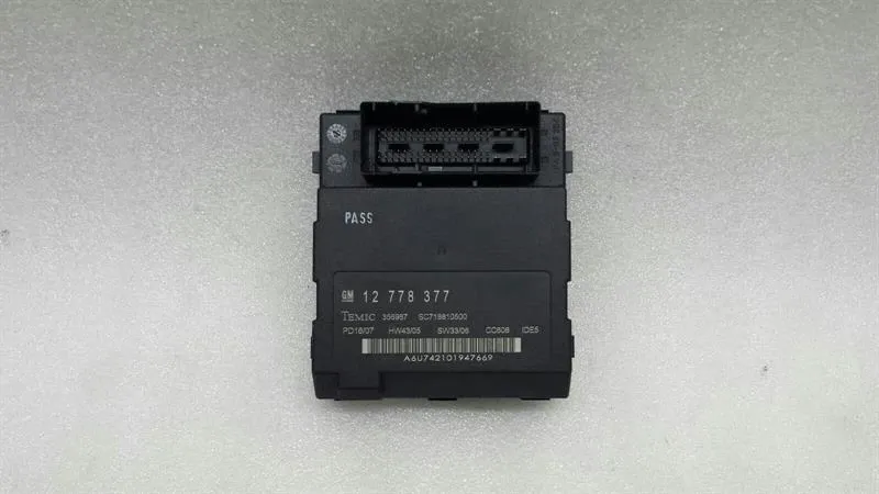 SAAB 93 9-3 1.9 TID Varius relay 12778377 various relays