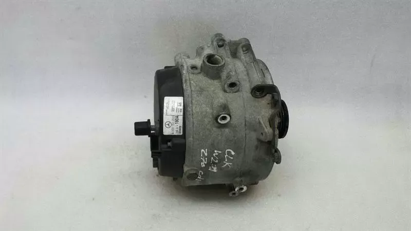 Mercedes CLK W209 Alternator A0001502550 Alternator 190A