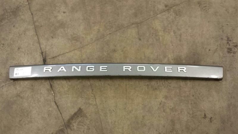 Range Rover Sport L320 Lower Tailgate Shipper LR014360 Tailgate Molding