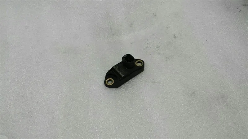 Porsche Panamera 970 Crash Sensor 97060611100 Impact Sensor