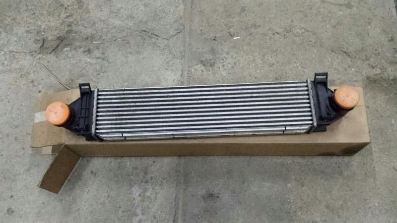 RANGE ROVER EVOQUE LR031466 Intercooler 6G91-9L440-CD Intercooler 2.2 NEW NEW