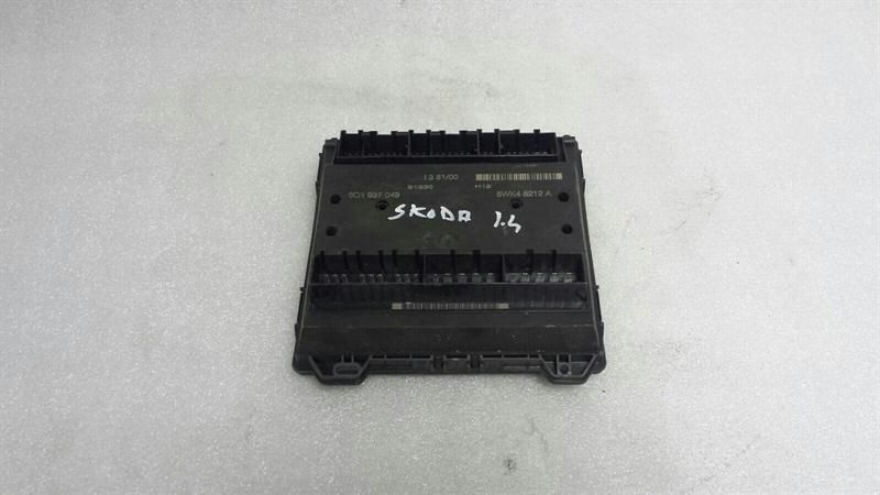 Skoda Fabia 1.4 16V 6Q1937049 on-board power supply control unit VW Seat Skoda