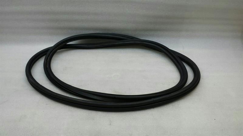 BMW 3 Series E46 boat lid seal 51718227309 tailgate gasket convertible