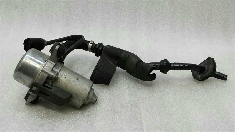 BMW 6 Series E63 E64 M6 Vacuum Pump 6769029 Vacuum Pump S85 V10 5.0i