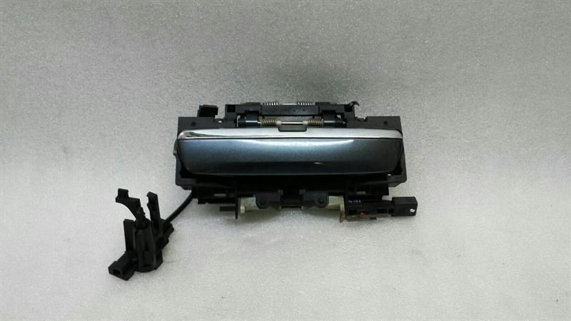 Audi A8 8E RHD FRONT Right Door Lock 4E2837886A Right Hand Drive Keyless Go