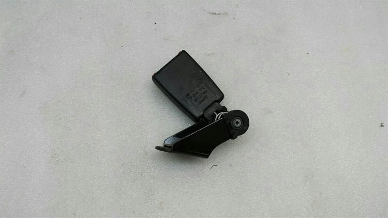 BMW 5 Series E60 belt buckle belt rear right 7059772 rear right belt buckle
