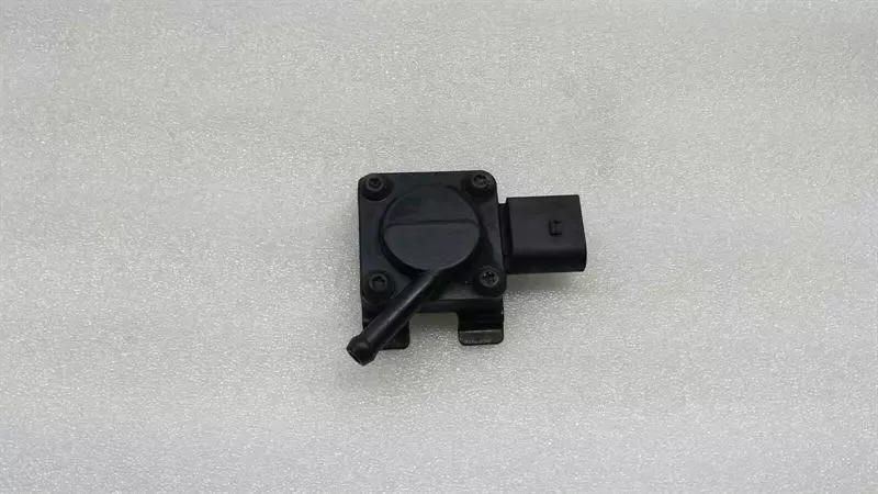 BMW 7 series E65 E66 dpf pressure sensor 7789219 EXHAUST PRESSURE SENSOR