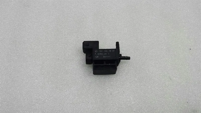 Mercedes C Class W203 Vacuum Valve A0025401897 Diverter Valve
