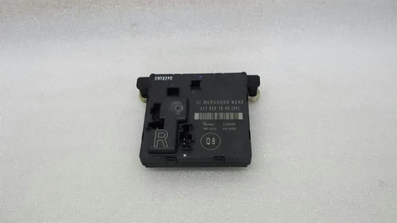 Mercedes E-class W211 door control unit RRH A2118201626 door control unit HR