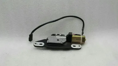 BMW 5 Series E39 Boot Lock 8362371 Tailgate Lock