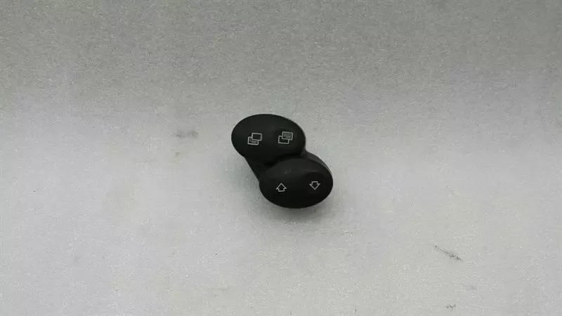 Mercedes SL R230 Steering Wheel Switch A2308202310 Steering Wheel Switch MFL