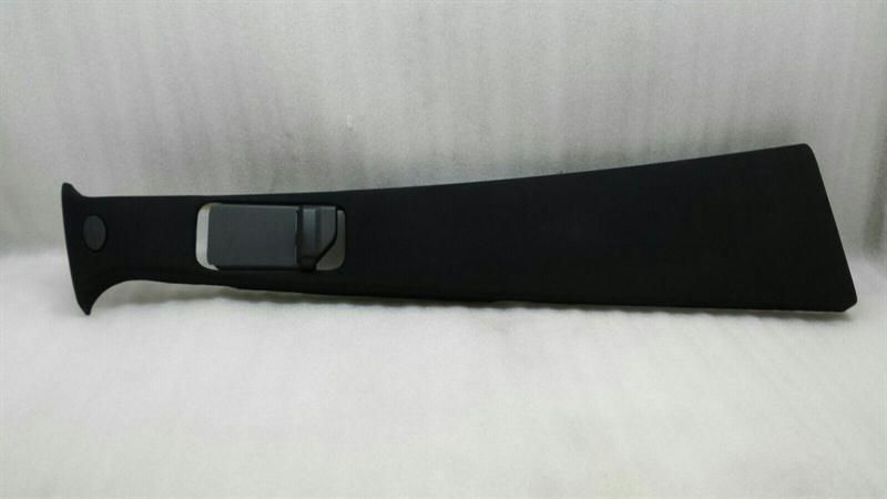 Mercedes GL X164 Right B Post Cover A1646909825 B Pillar Cover Right