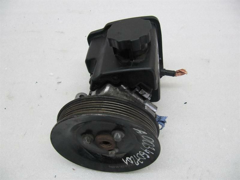 Mercedes Viano / Vito Power Steering Pump A0034607201 Power Steering Pump