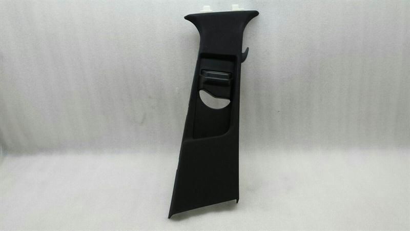 Mercedes E Class W212 Right B Post Cover A2126900425 B Pillar Cover RE AMG