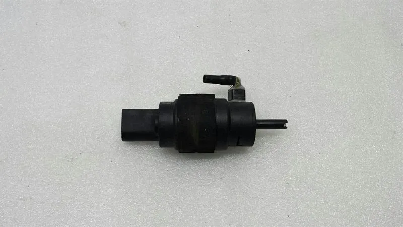 Audi A4 8K washer fluid pump 8K5955647 washer water pump