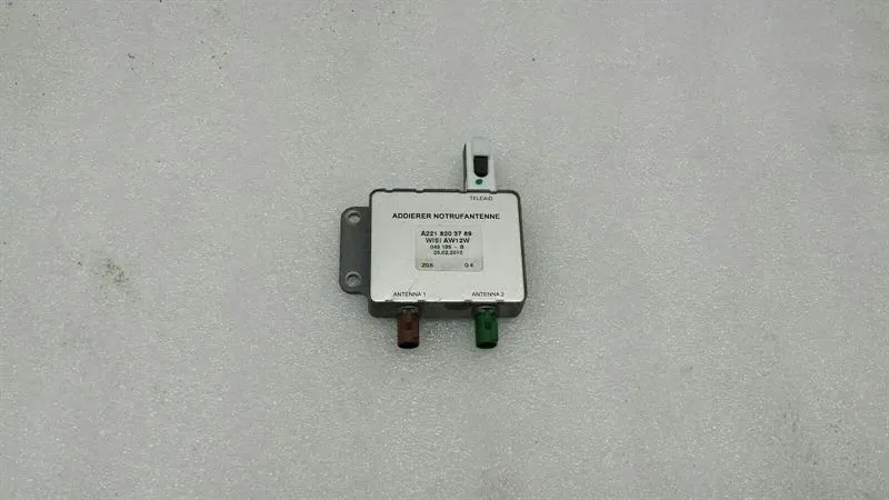 Mercedes CL W216 Antenna Amplifier A2218203789 Antenna