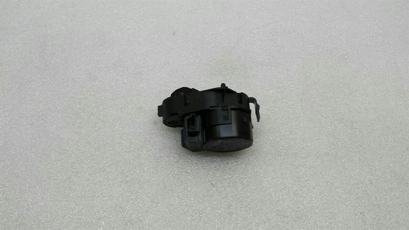 BMW Z4 E85 E86 Vent Flap Engine 69116936715 Servo Motor