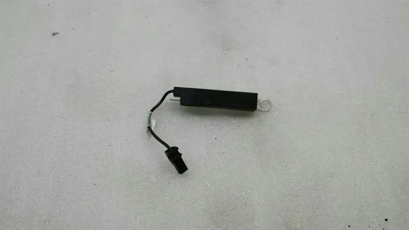 Mercedes GLK X204 Aerial / Antenna A2048702589 Antenna Amplifier
