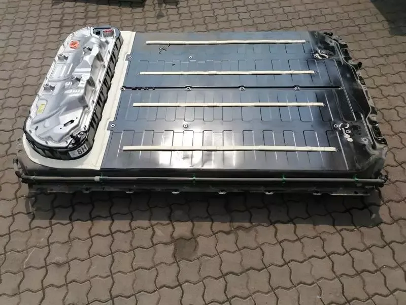 TESLA MODEL 3 STANDARD RANGE 1567439-00-B BATTERY Li_On Battery LIFT