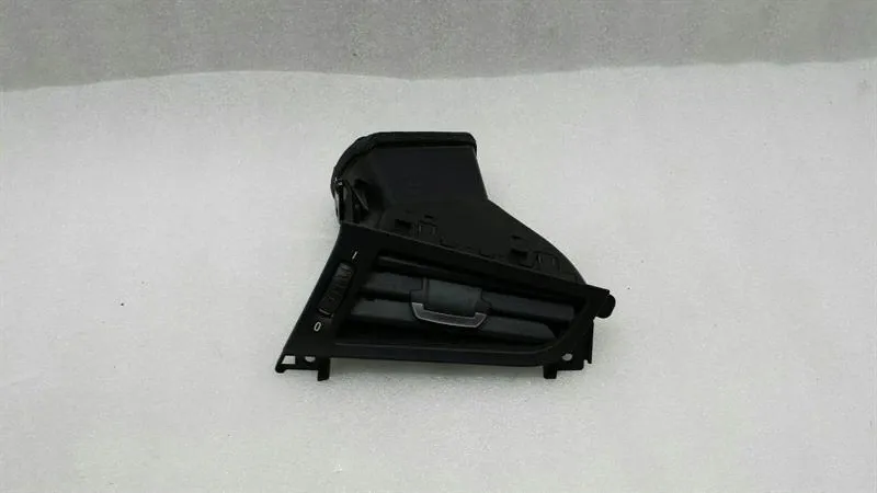 BMW Z4 E89 RHD Right Front Air Vent 9173538 Right Hand Drive