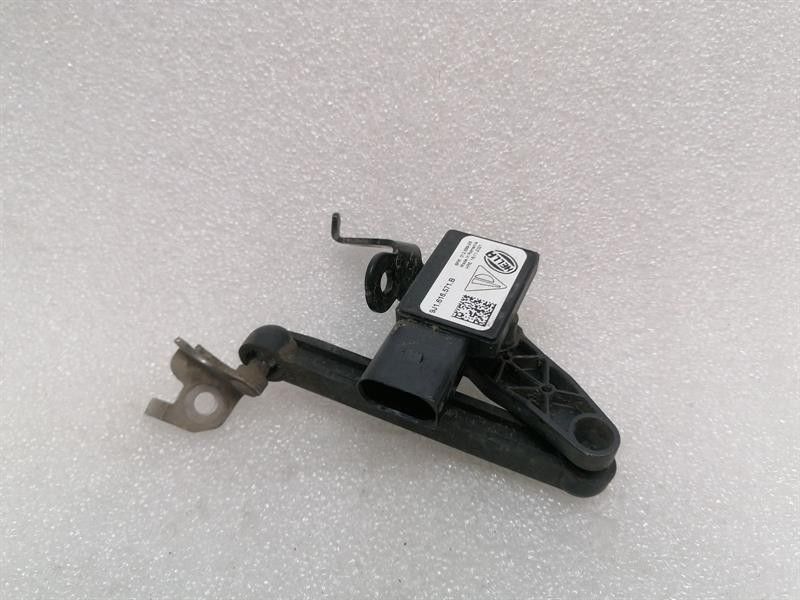 PORSCHE TAYCAN 9J SENSOR 9J1616571B LEVEL LEVEL
