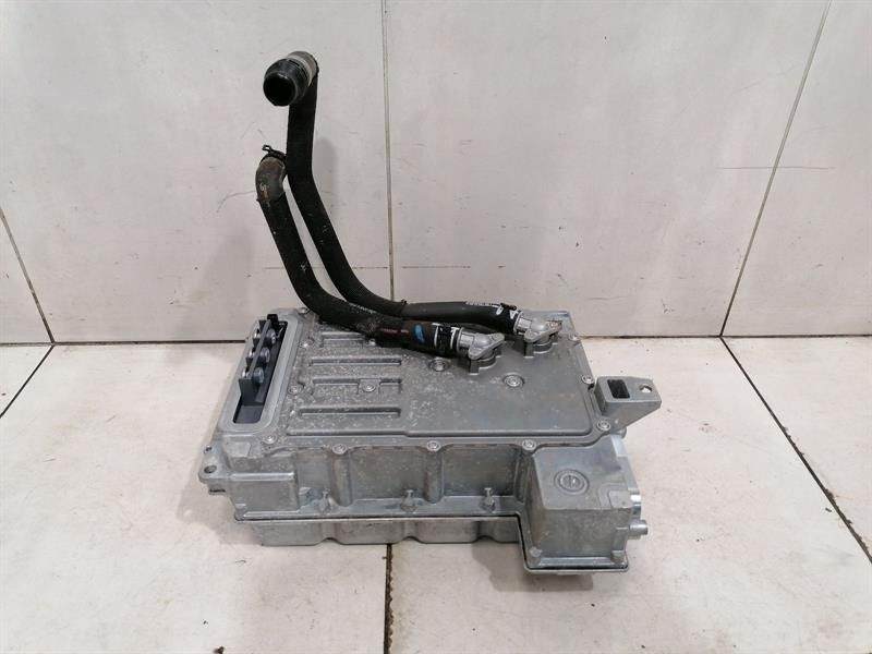 PORSCHE TAYCAN 9J Electric Motor 9J1907123F REAR DRIVE UNIT CONVERTER INVERTER