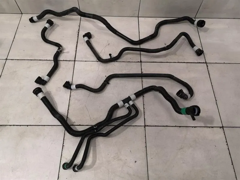Tesla Model 3 Standard Range Cooling Pipe 1629591-00-B Coolant Hose Kit