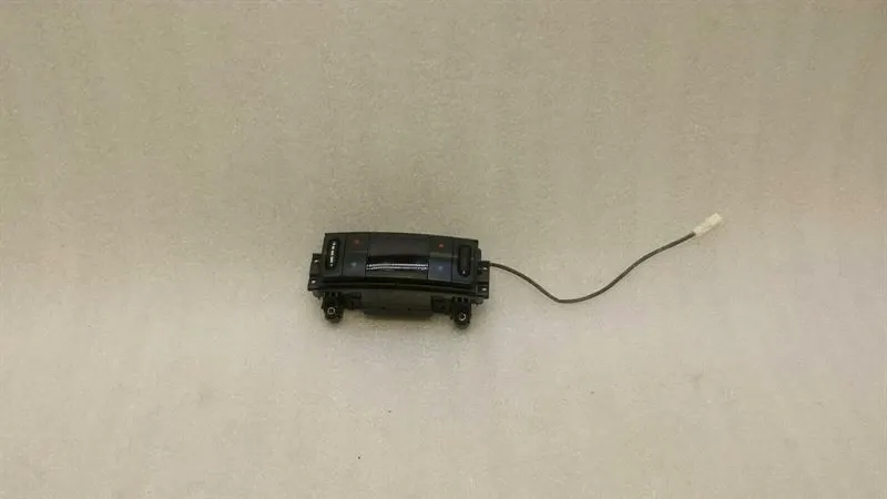 Mercedes E Class W211 Car Climate Control A2118300285 Rear Climate Control Panel