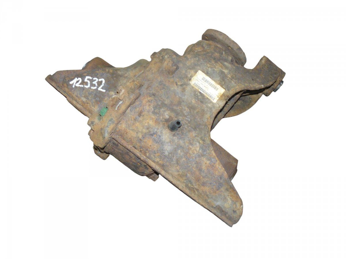 7004-0621093 Rear axle differential LAND ROVER DISCOVERY III (TAA) (2004-2009)