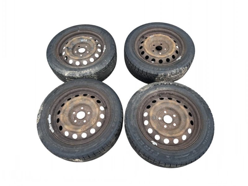 Felni garnitúra Gumiabroncsokkal 4 db TOYOTA AURIS (E18) 2012-2018