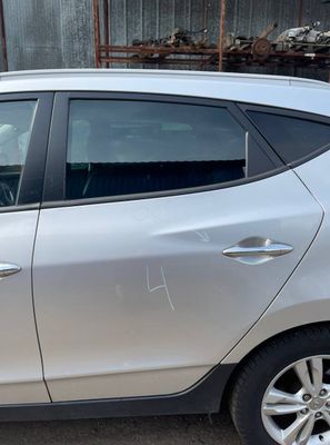Door Rear  Left HYUNDAI TUCSON II / ix35 I (LM) (2009-2017)