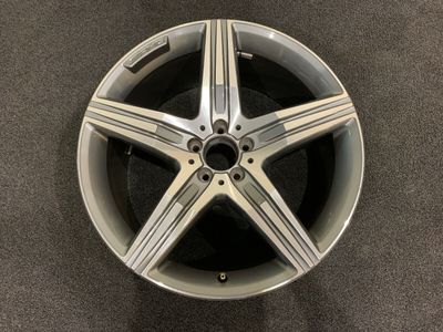 Mercedes S osztály S63 S65 C222 C217 OEM AMG R20 hátsó könnyűfém keréktárcsa x1 db