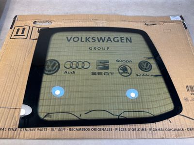 VW Transporter T5 GENUINE Rear RIGHT Window Glass Heated 7H1845502C
