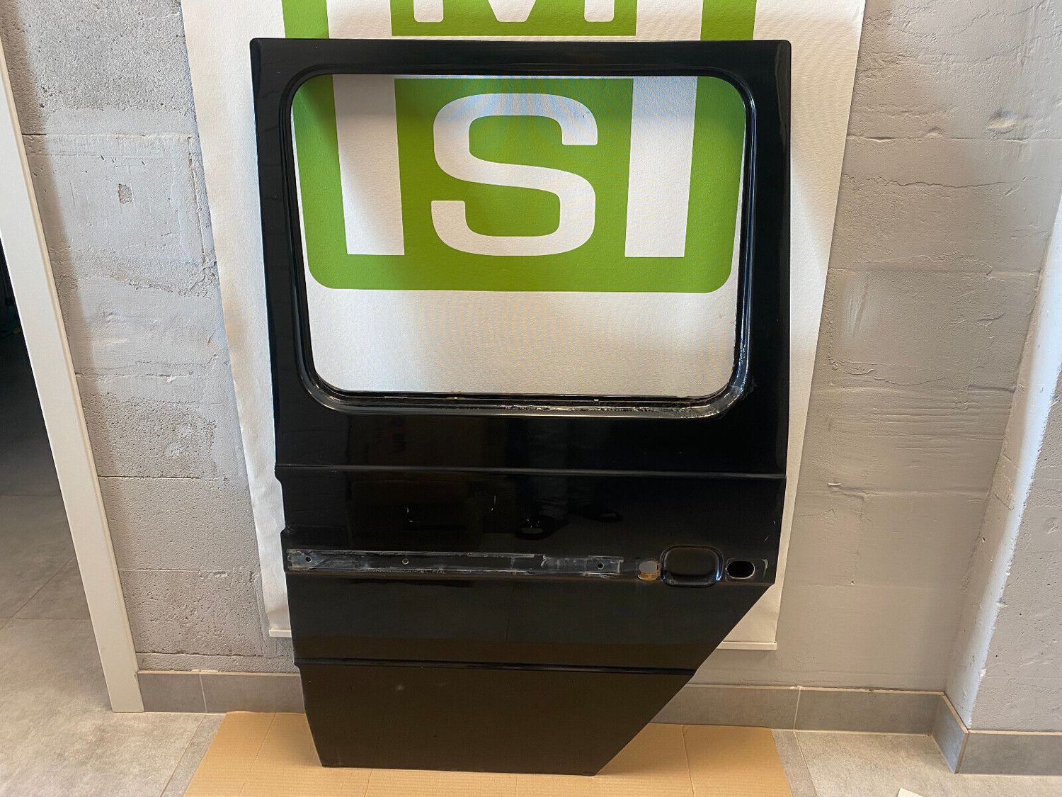 Mercedes G class W463 GENUINE REAR Left Door A4637301705