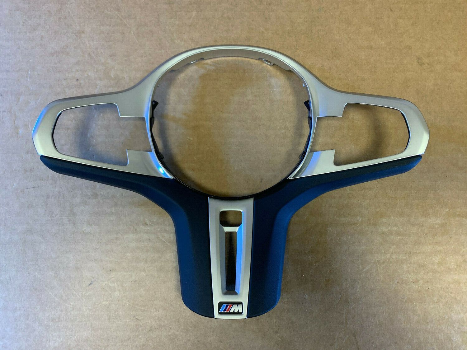 BMW 5 6 7 X3 X4 G30 G31 G32 G11 G12 G01 G02 G08 M Steering Wheel Trim Cover