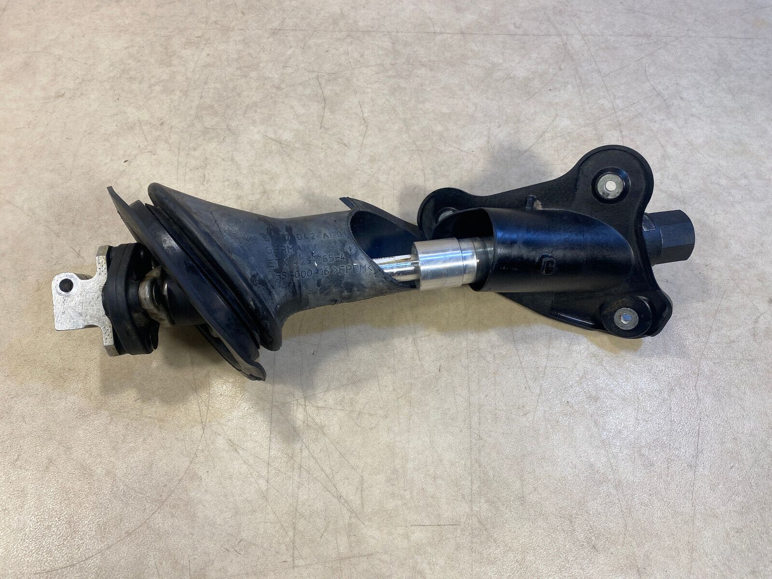 GENUINE BMW X5 E70 X6 E71 E72 Steering wheel column 32677410803